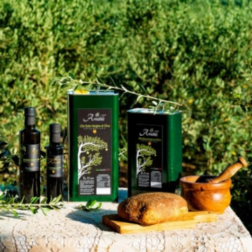 Cans of Extra Virgin Olive Oil - Amabile Farm